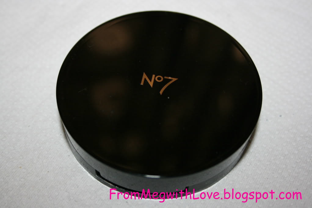 Pudra iluminatoare de la Boots - No 7 Limited Edition Boots Mirror Ball Highlighter